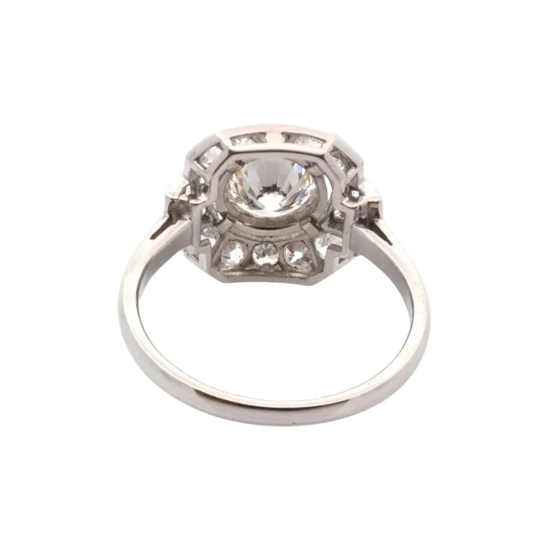 Platinum and Diamond Pompadour Ring - Image 3