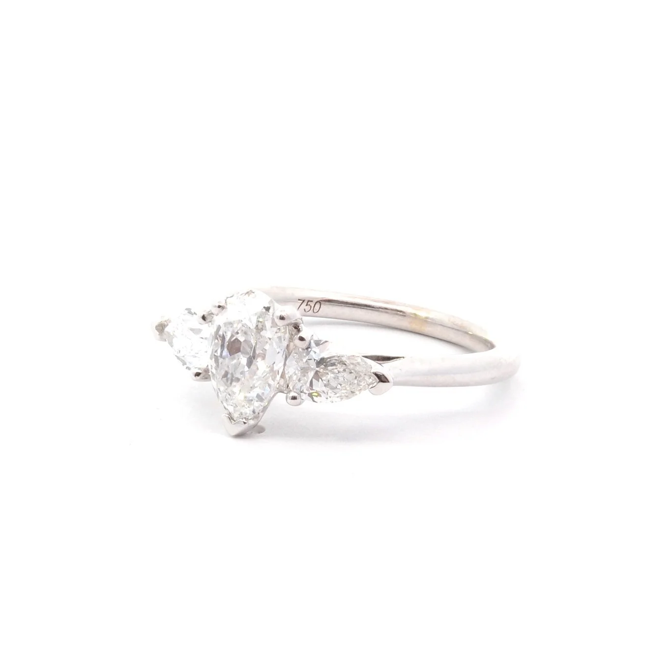 Ring at white gold and diamonds - Image 3