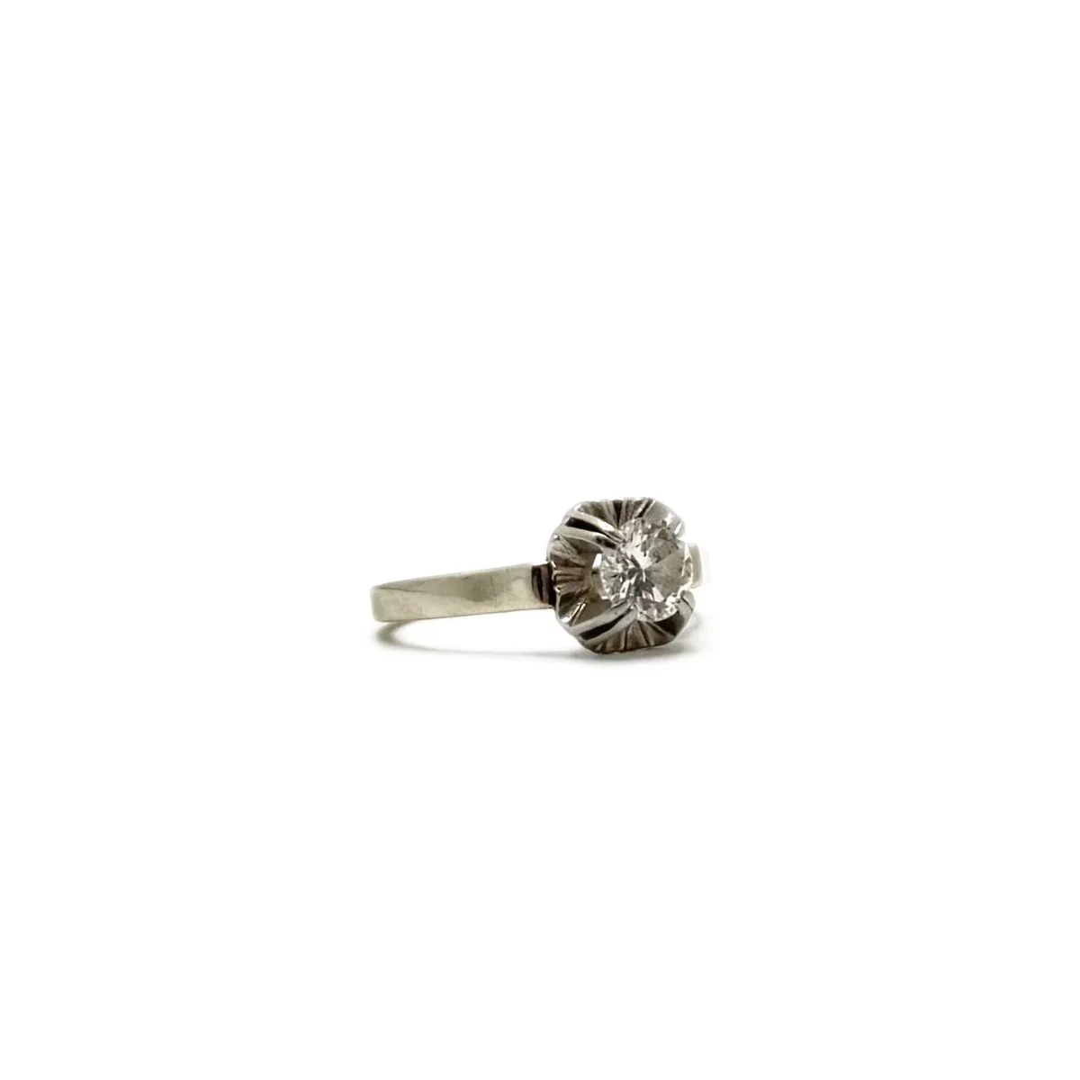 Bague solitaire en or gris et diamant - Image 3