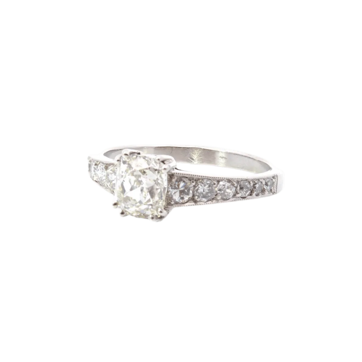 Ring Solitaire in paltinium and diamonds - Image 3