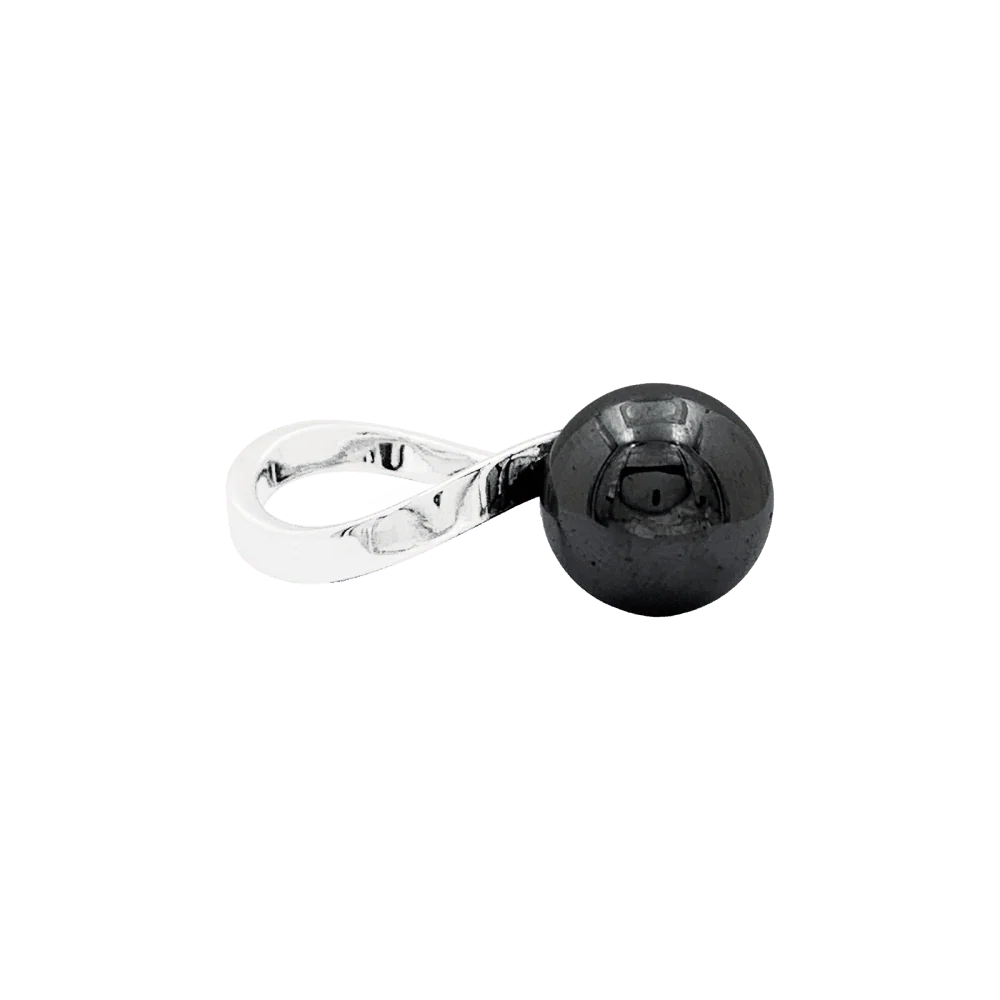DINH VAN Cocktail Ring in white gold and hematite - Image 5