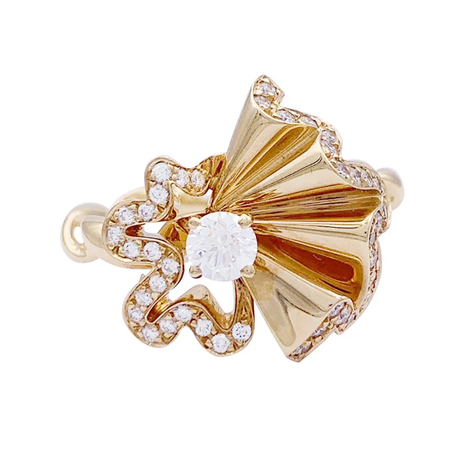 CHRISTIAN DIOR “Archi Dior Cocotte” ring in pink gold and diamonds.