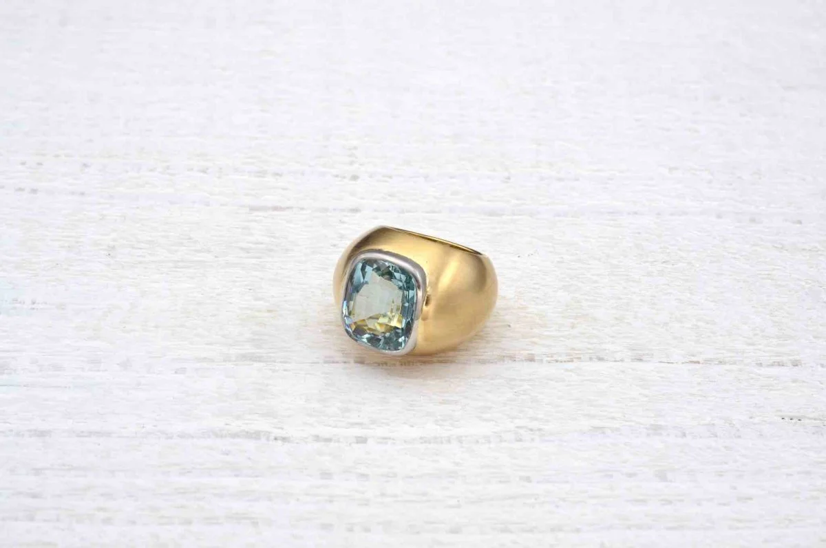 Aquamarine dome ring in yellow gold and platinum - Image 2