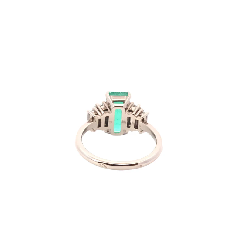 Ring emerald 1.89cts and diamonds in 18k gold - Image 5