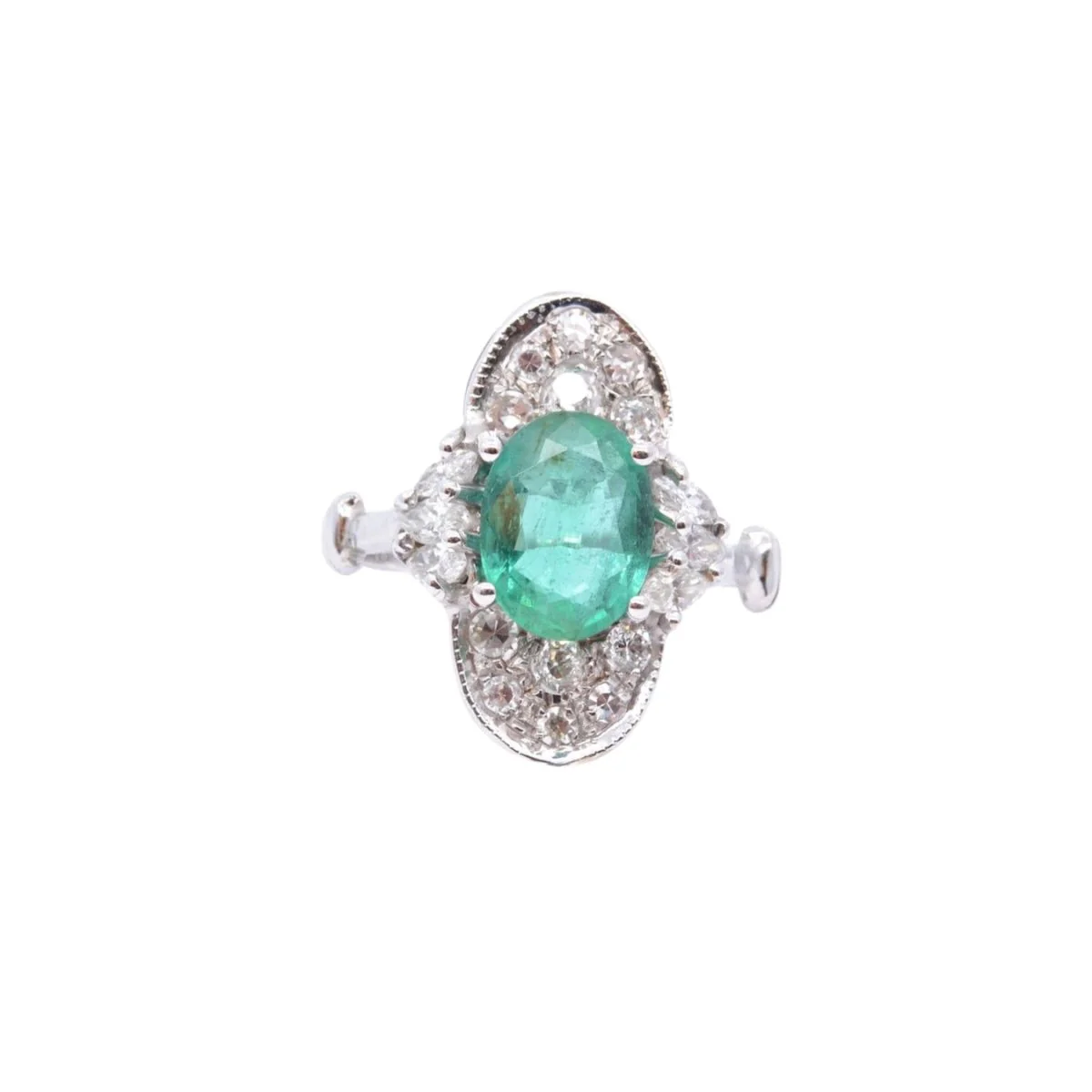 Emerald diamond ring