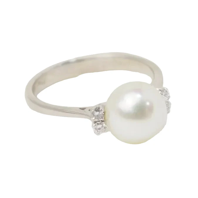 Ring Trilogy in white gold, pearl and diamonds - Image 3