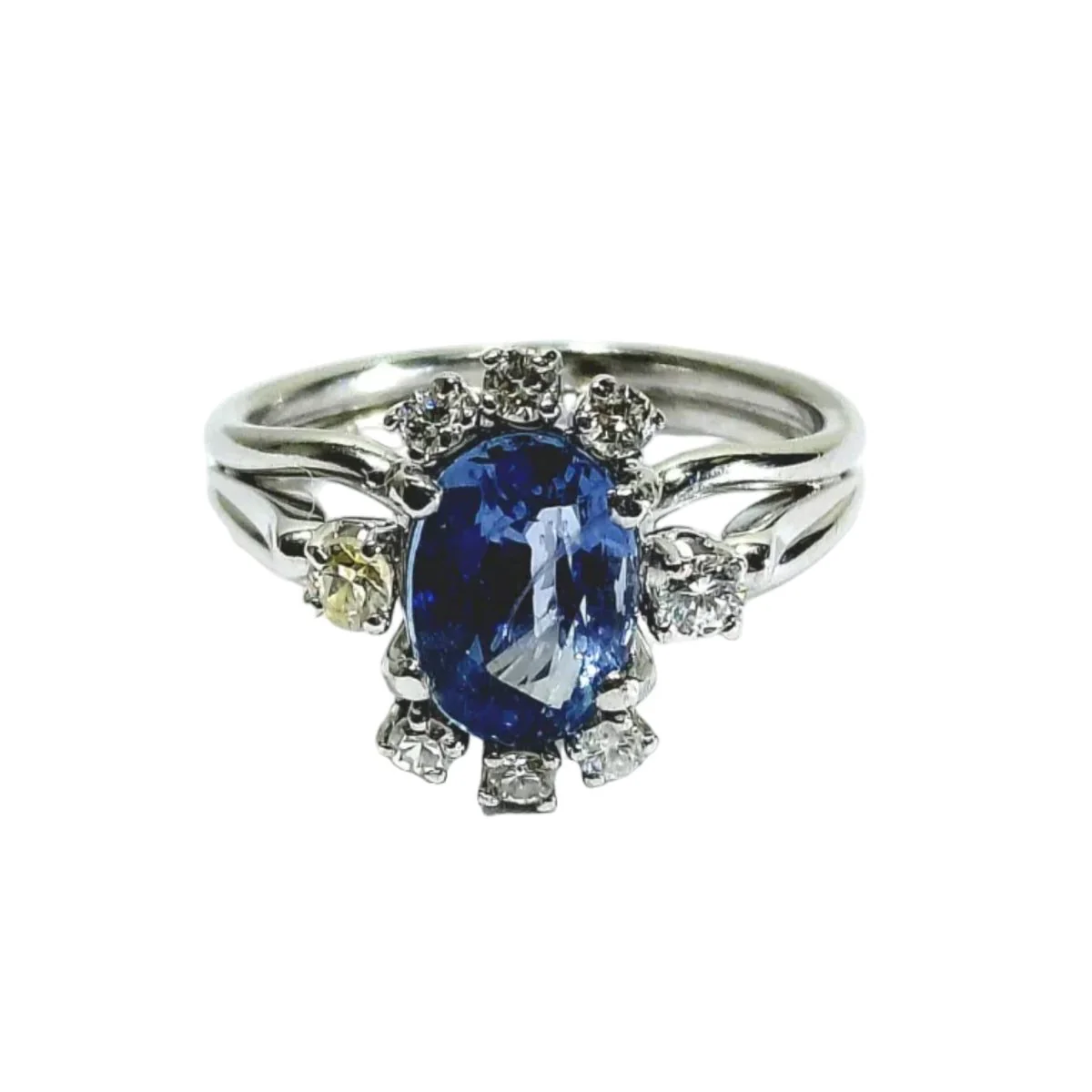 White gold, Sapphire and Diamond Ring