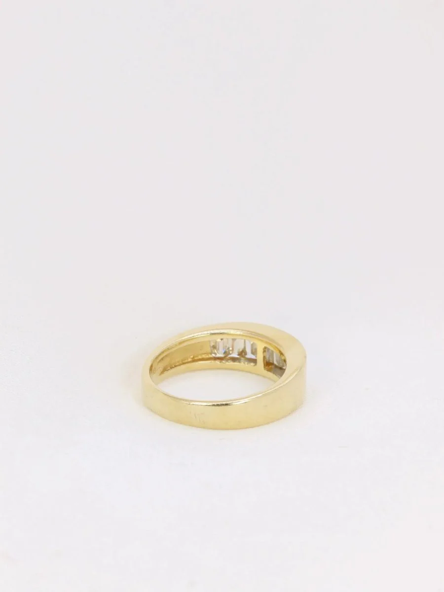 1.2ct baguette-cut diamond and gold ring - Image 5