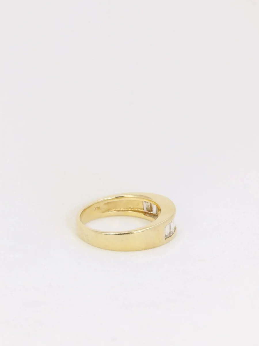 1.2ct baguette-cut diamond and gold ring - Image 6