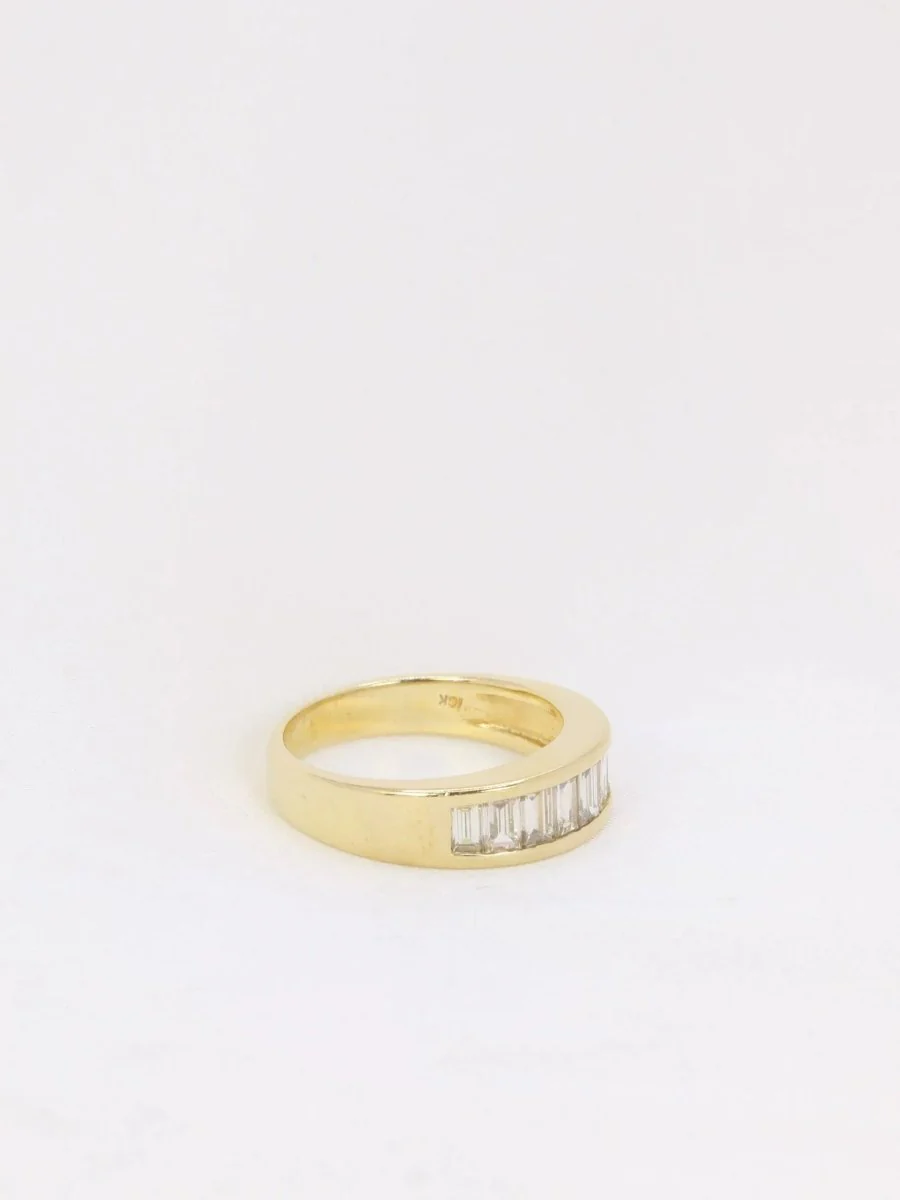 1.2ct baguette-cut diamond and gold ring - Image 7