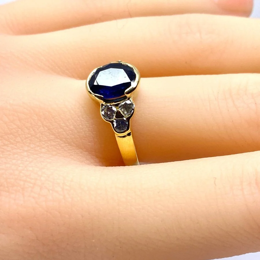 Ring in yellow gold 18 carats, sapphire and diamonds - Image 2