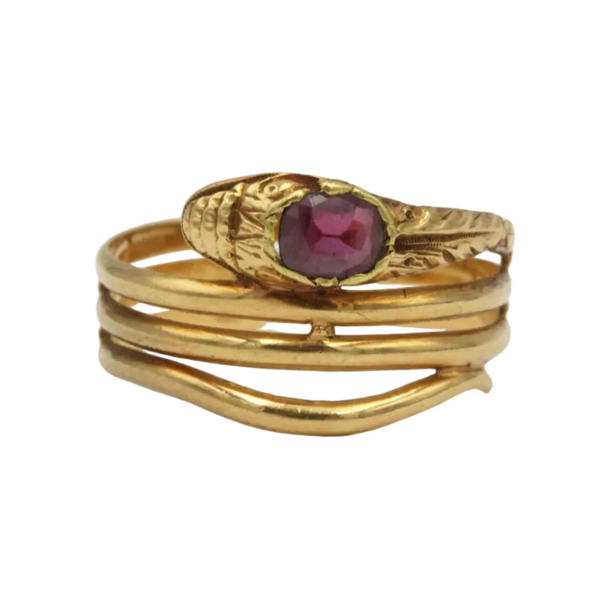 Ring in yellow gold and garnet