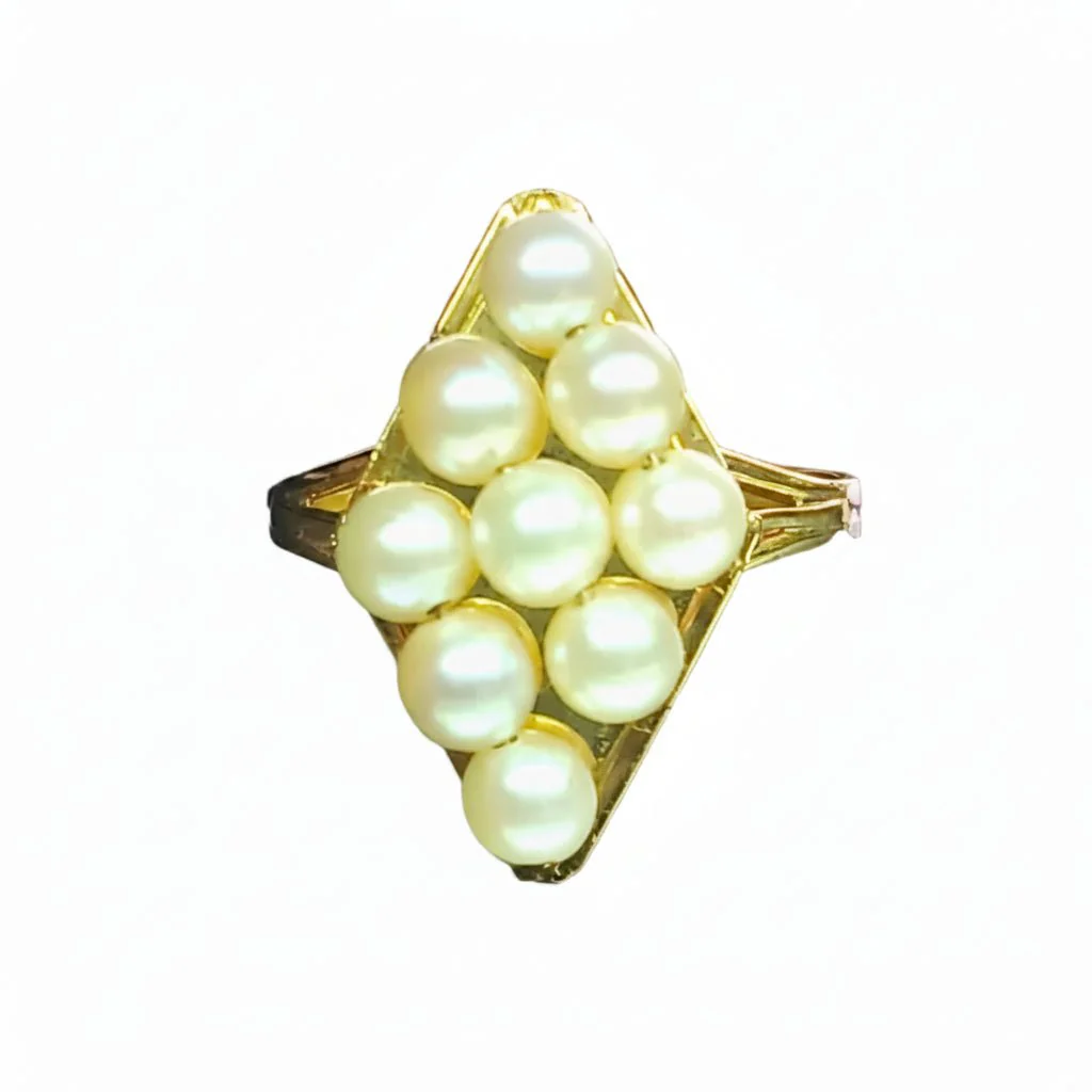 Ring in yellow gold and pearls