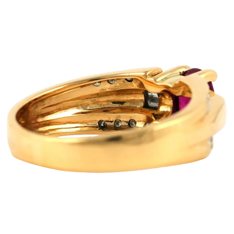 Yellow gold ring with rubies and diamonds - Image 5