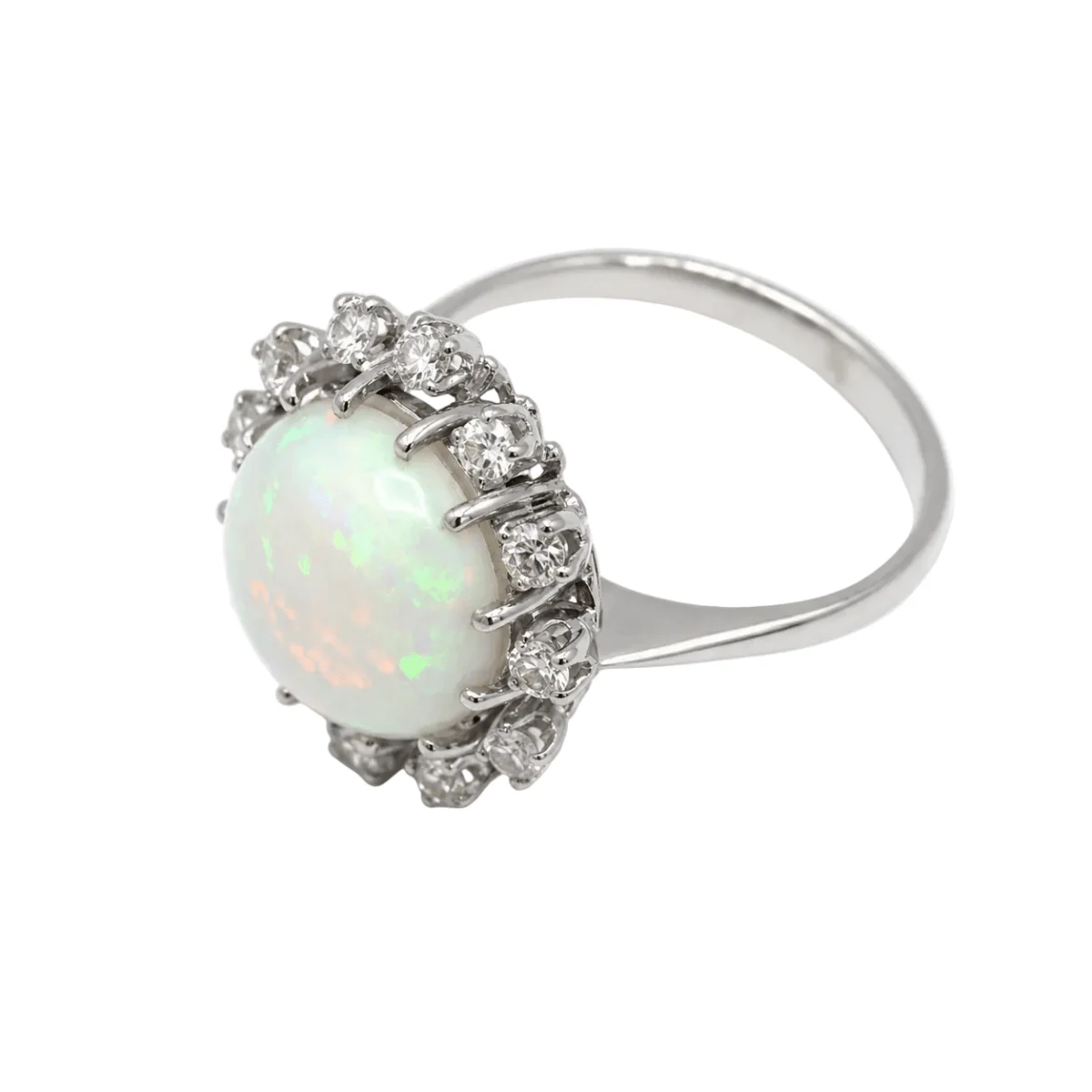 Entourage Ring in white gold, Opal, and Diamonds - Image 3