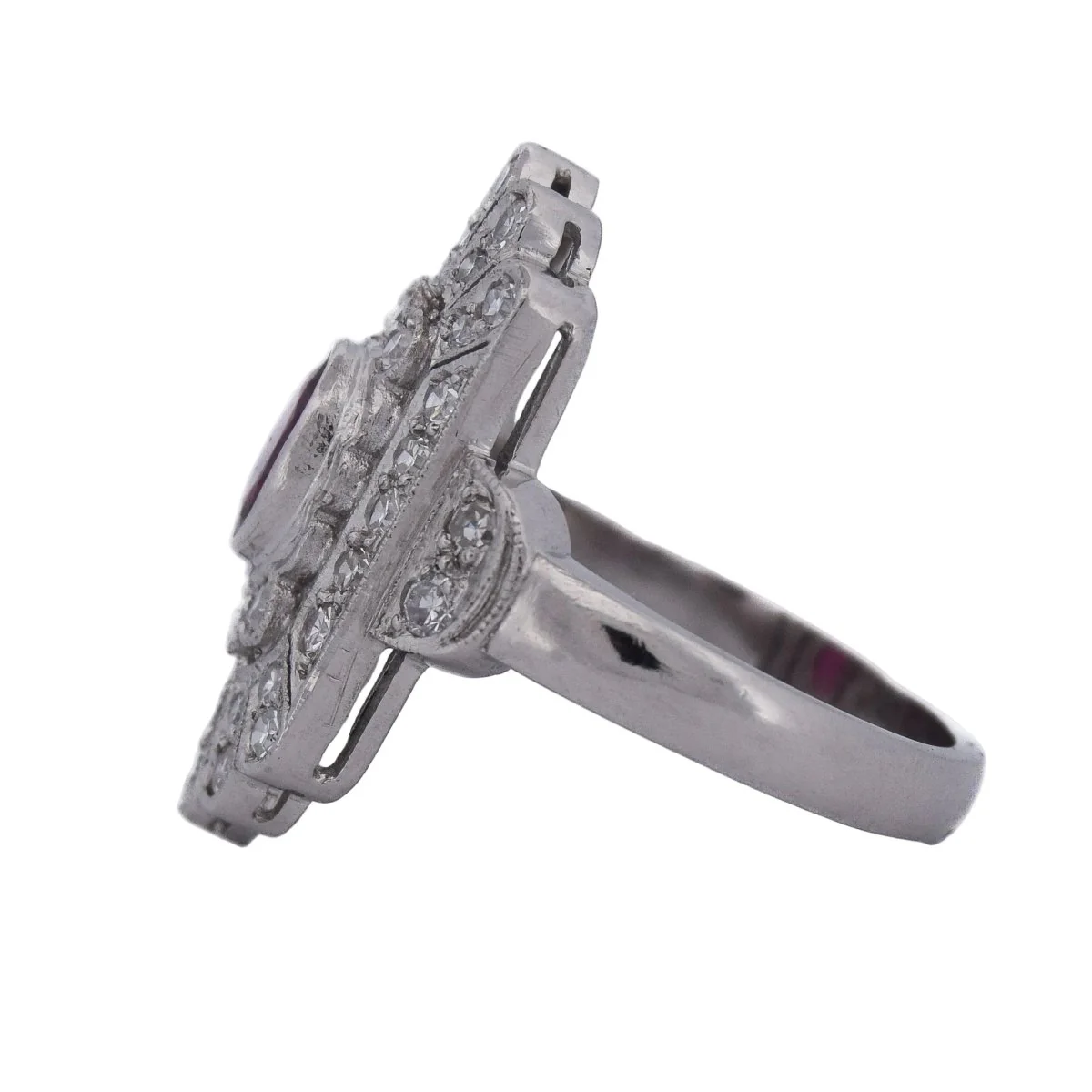 Bague Entourage en platine, rubis et diamants - Image 4