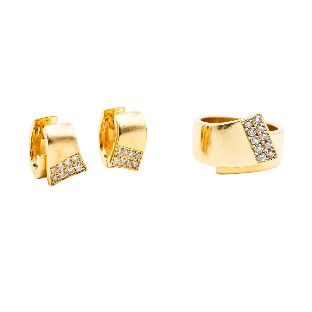 Ring and Earrings en suite in yellow gold and diamonds.
