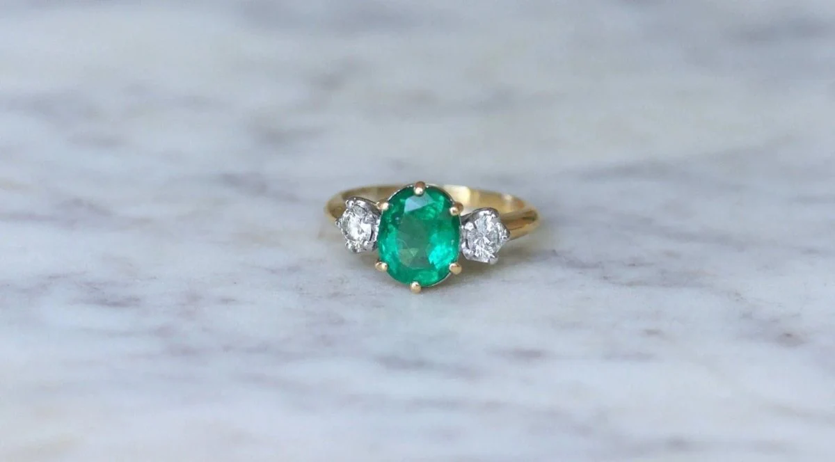 Emerald Trilogy Ring 2.20 Cts and Diamonds