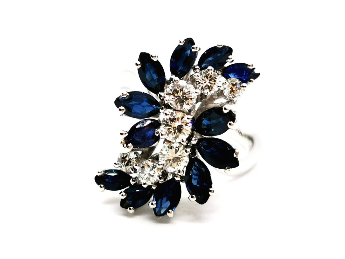 Flower Ring White Gold Diamond - Image 5