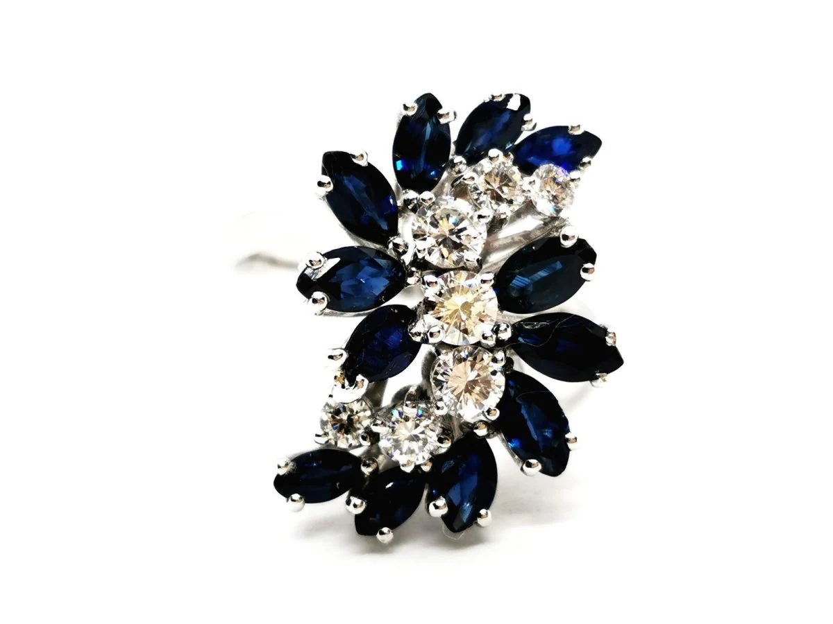 Flower Ring White Gold Diamond - Image 6