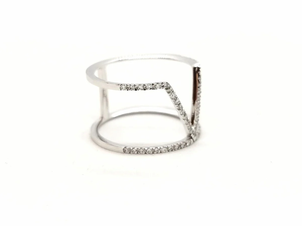 White Gold Diamond Graphic Ring - Image 11