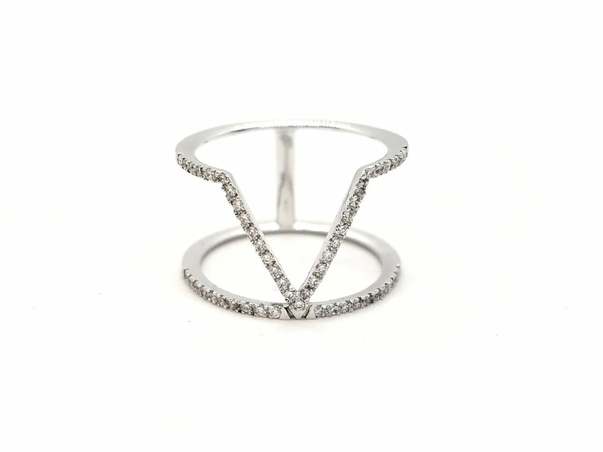 White Gold Diamond Graphic Ring - Image 15