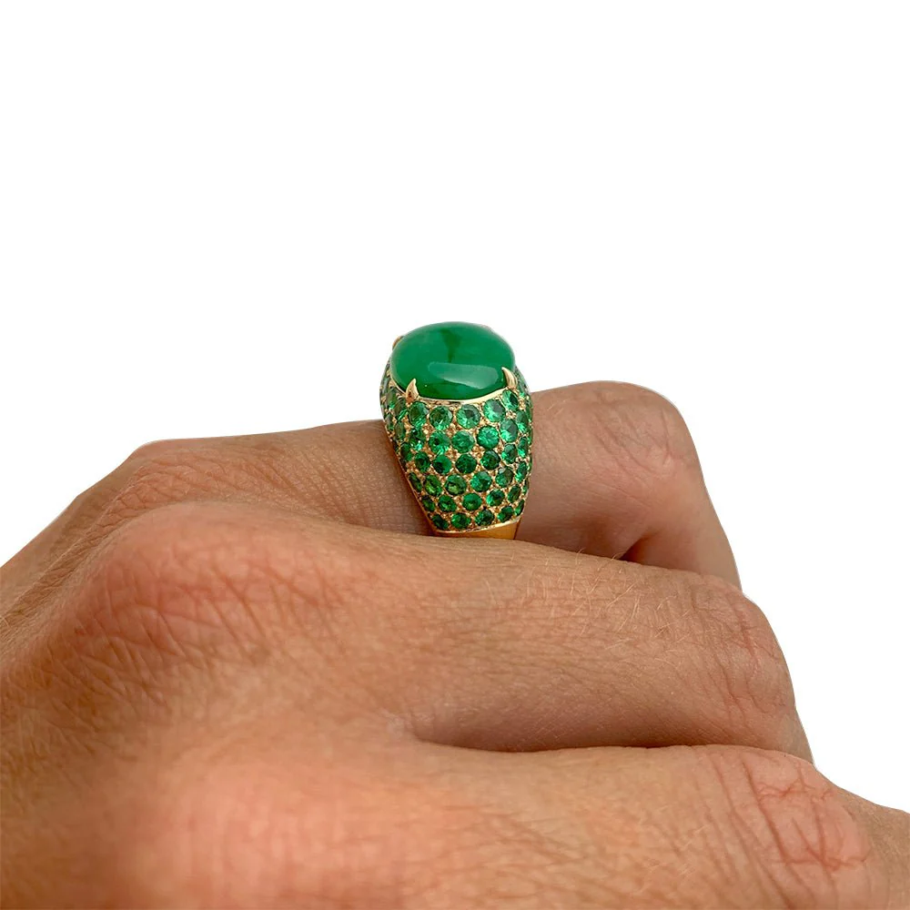 Yellow gold, tsavorite and jadeite bangle ring - Image 8