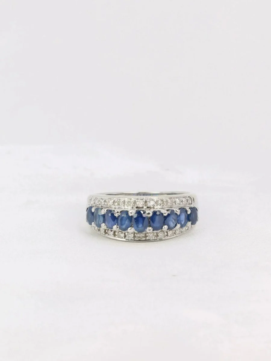Vintage white gold bangle ring with oval sapphire diamonds