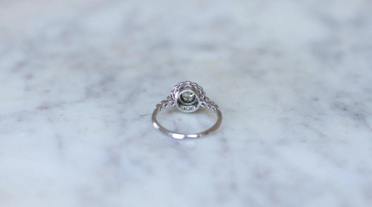 Ring Marguerite in paltinium and diamonds - Image 6