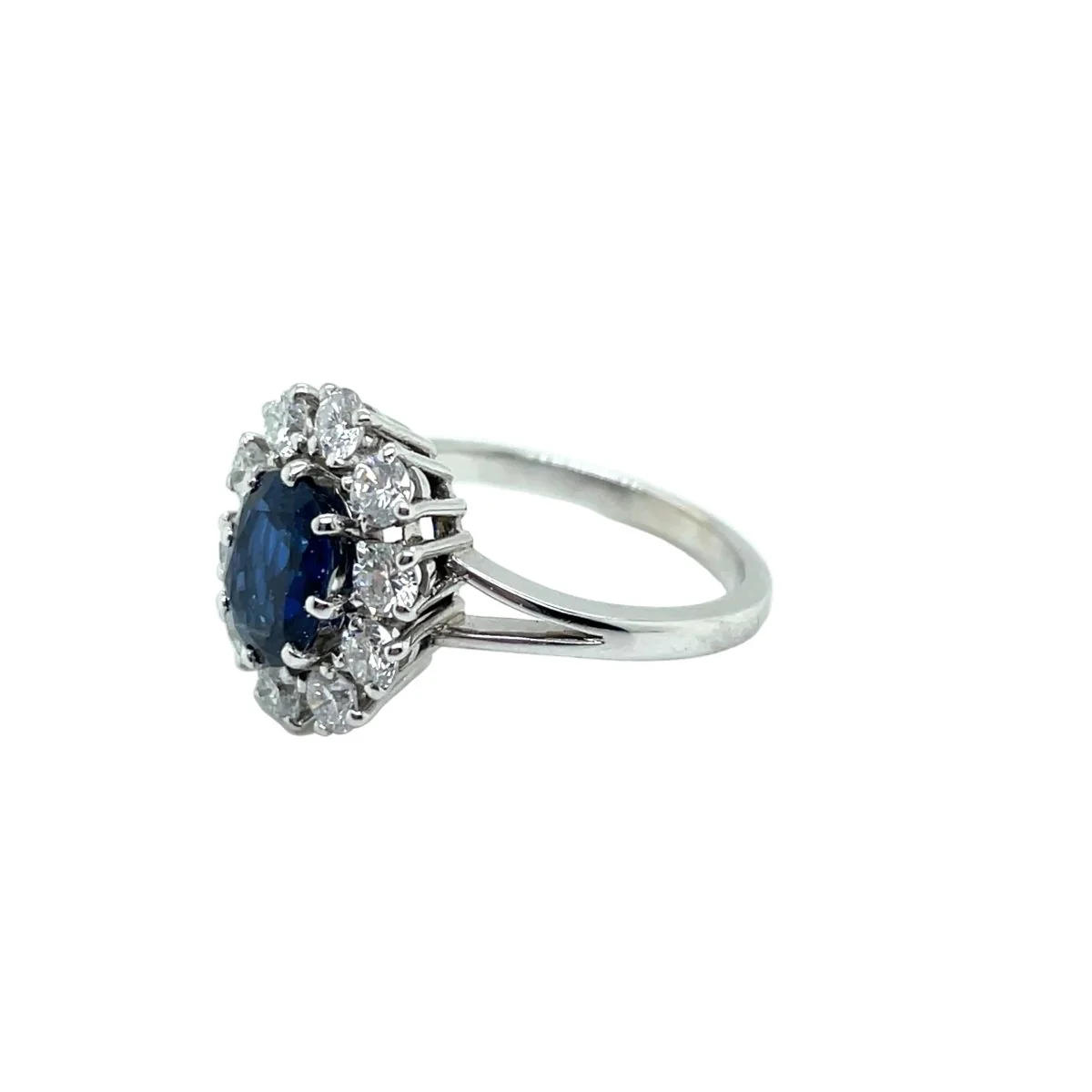Daisy ring in white gold, platinum, sapphire and diamonds - Image 2