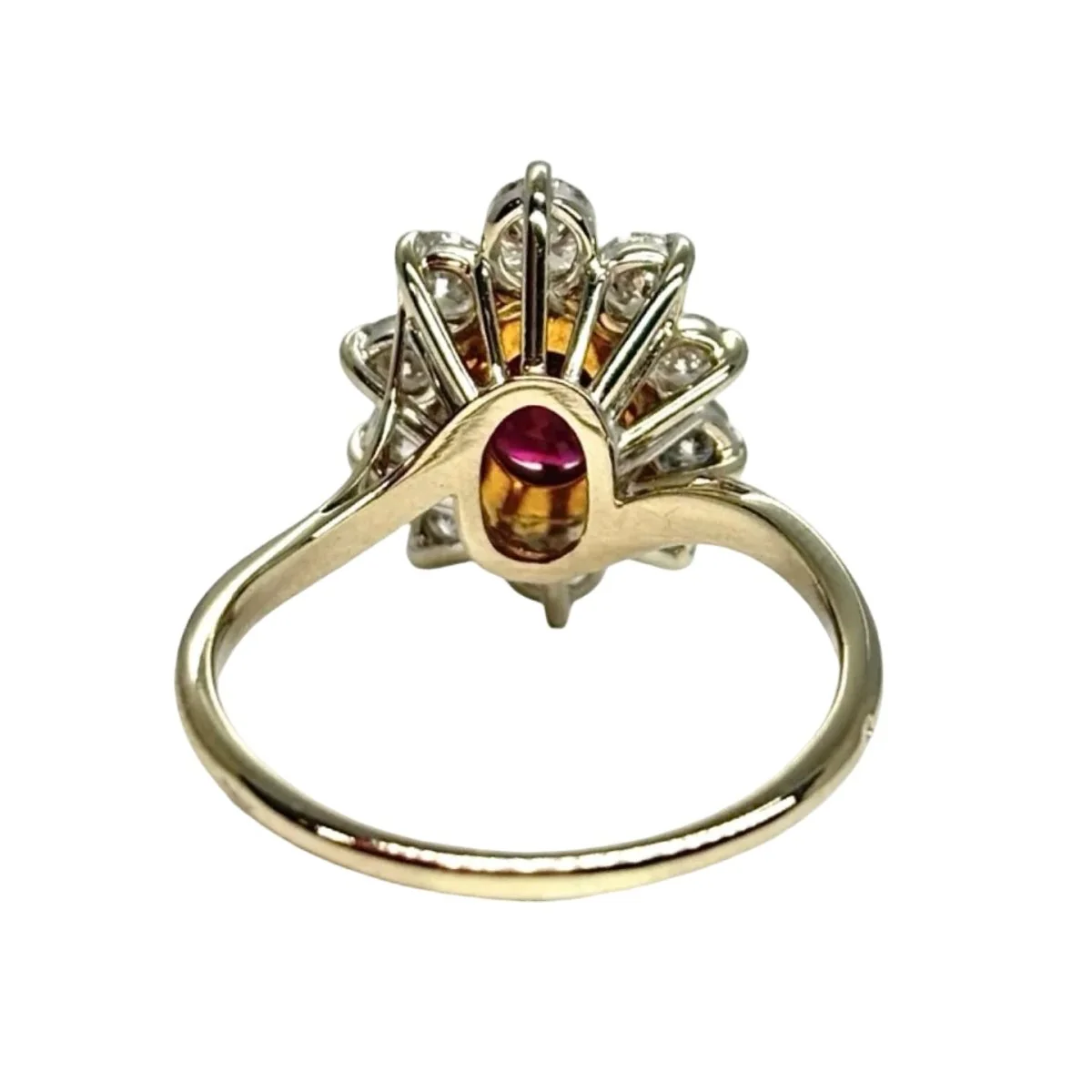 Marguerite Ring in White Gold, Ruby, and Diamonds - Image 4