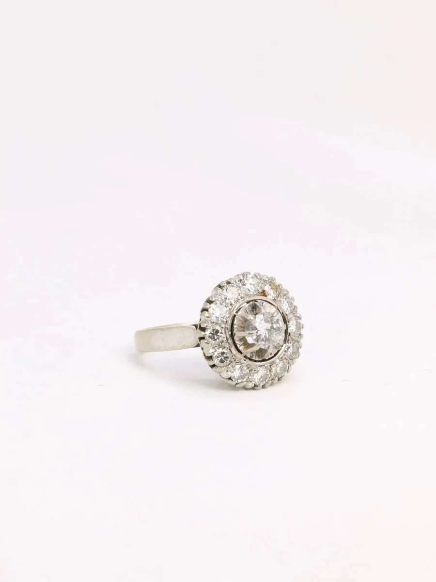 Platinum gold daisy ring with 1.2 ct diamonds - Image 7