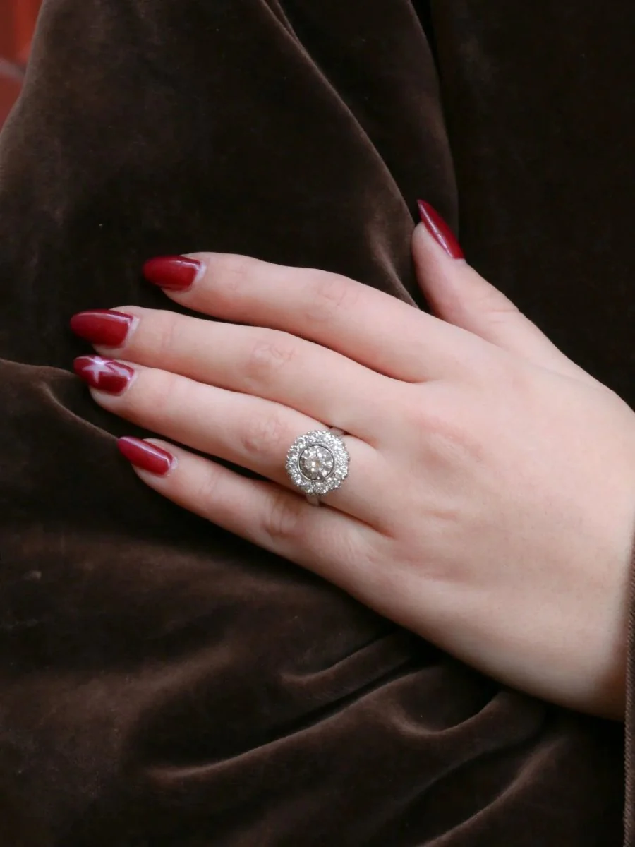 Platinum gold daisy ring with 1.2 ct diamonds - Image 8
