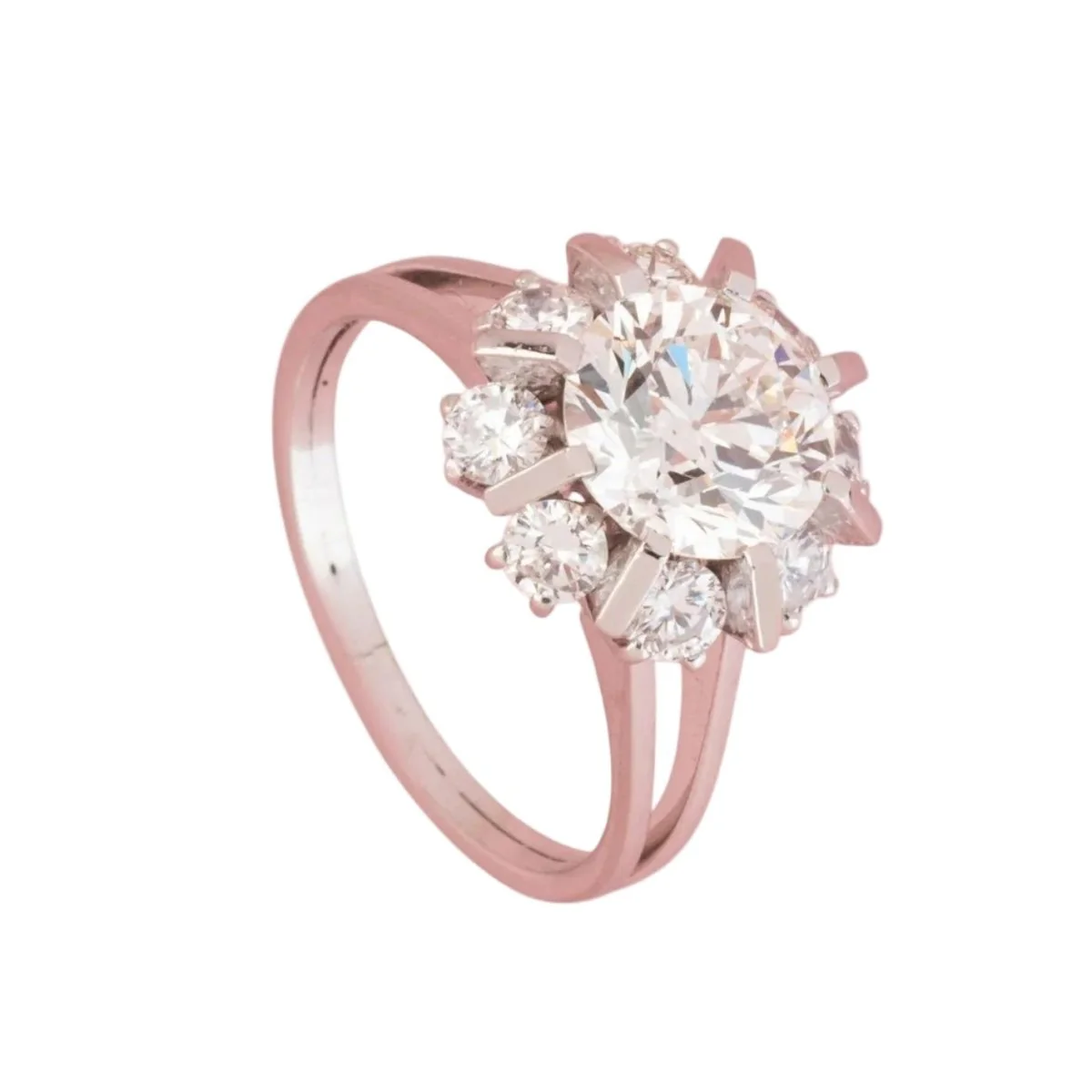 Daisy Ring in Platinum and Diamonds - Image 6