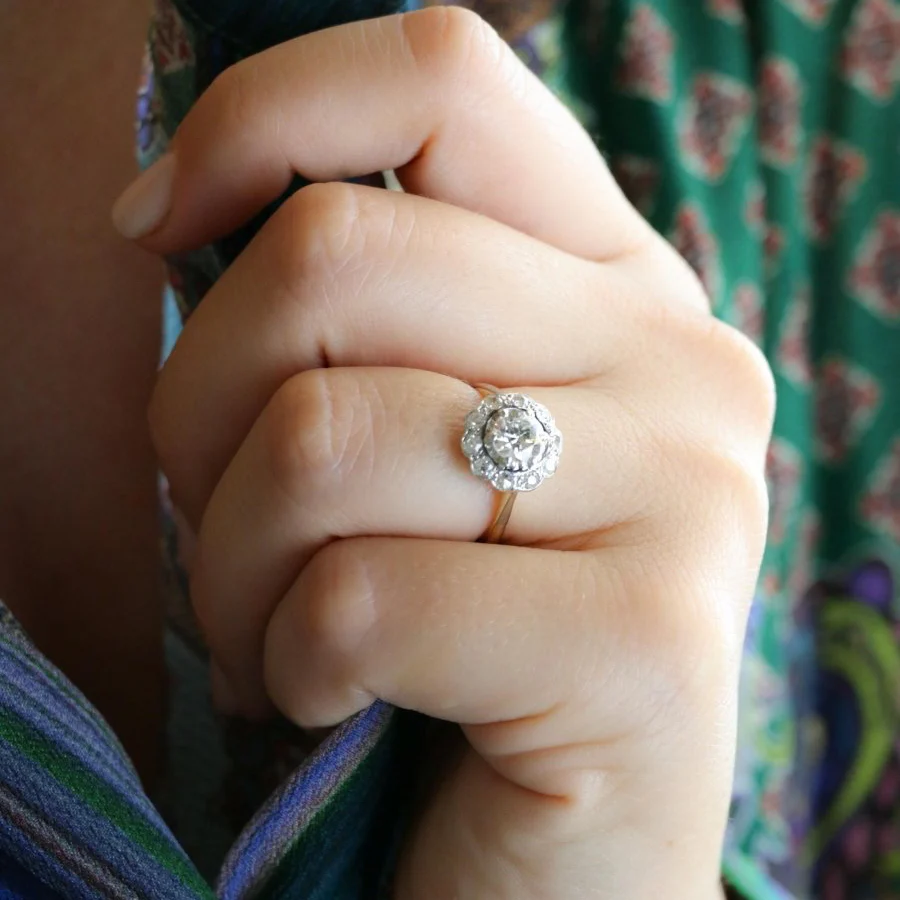 Ring daisy yellow gold diamond 0.8 carat - Image 2