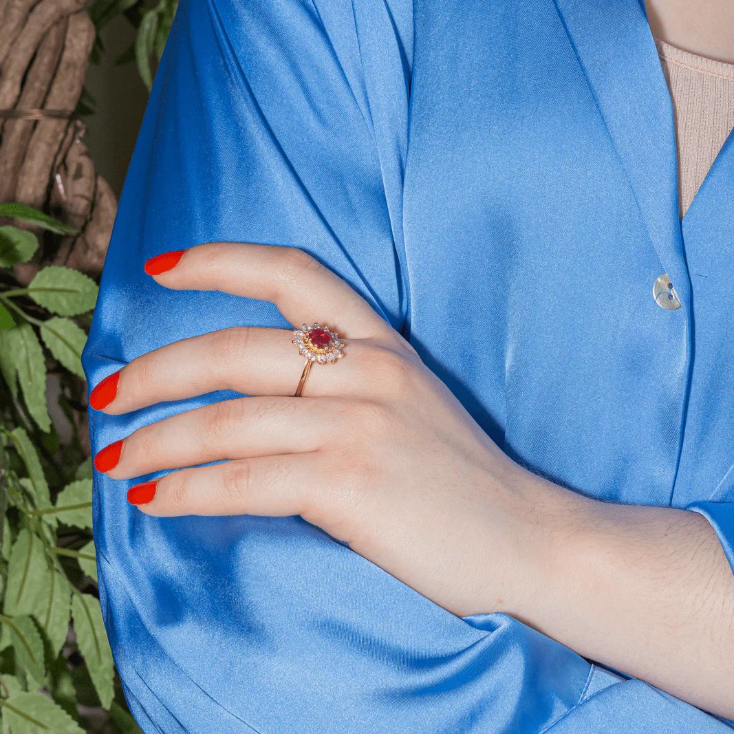 Ring Marguerite en yellow gold, ruby and diamonds - Image 2