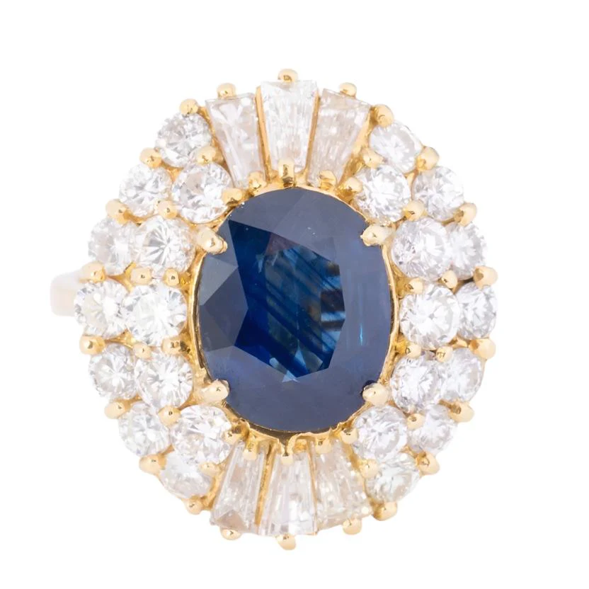 Marguerite ring in yellow gold, sapphire and diamonds