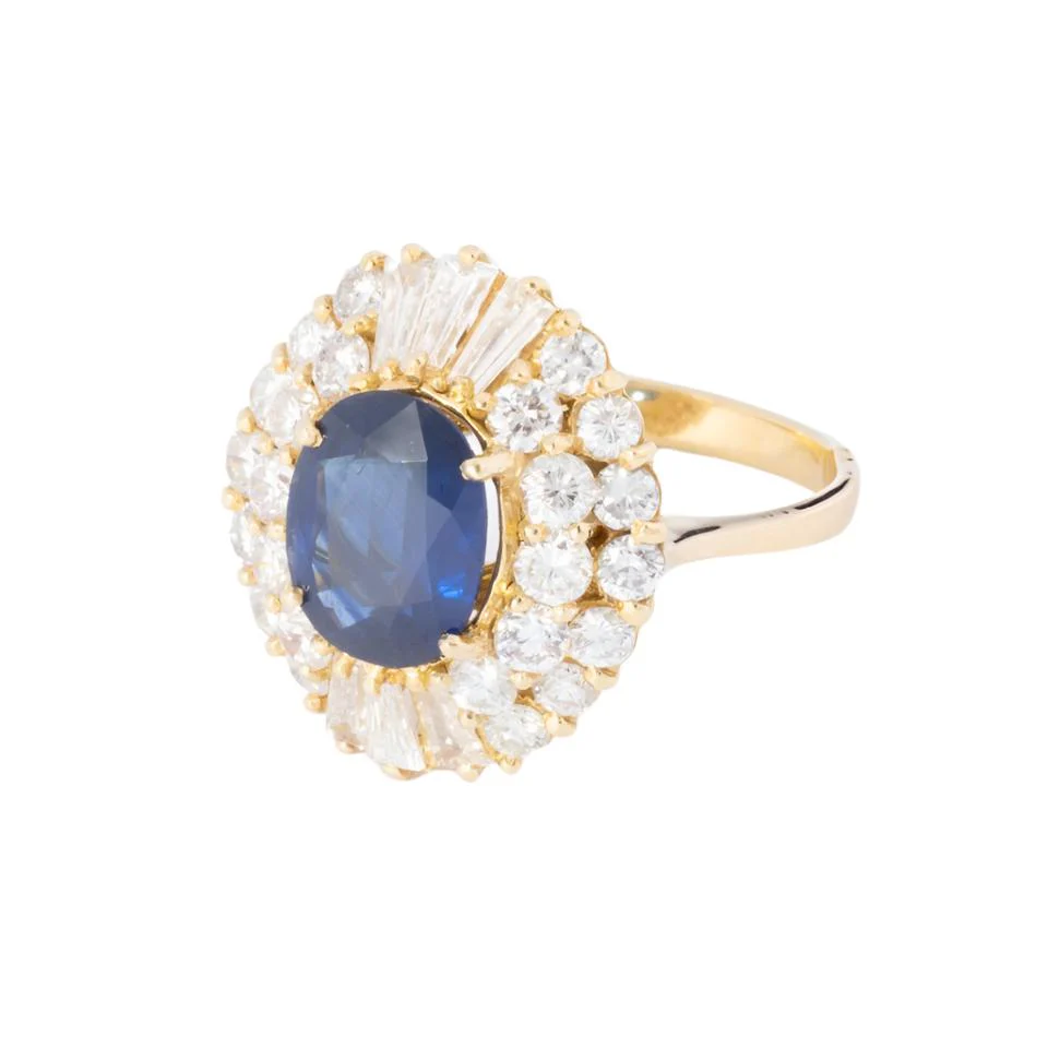 Marguerite ring in yellow gold, sapphire and diamonds - Image 2