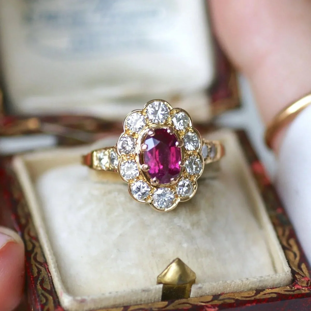 Ring Marguerite en yellow gold, ruby and diamonds - Image 6