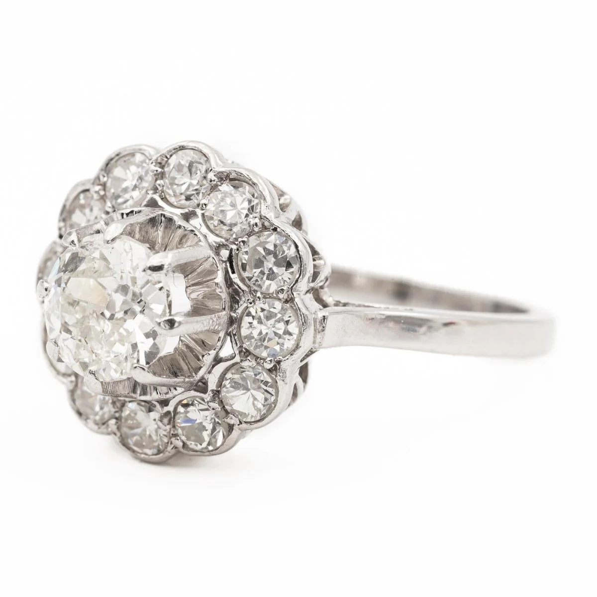 Marguerite Platinum Diamond Ring - Image 3