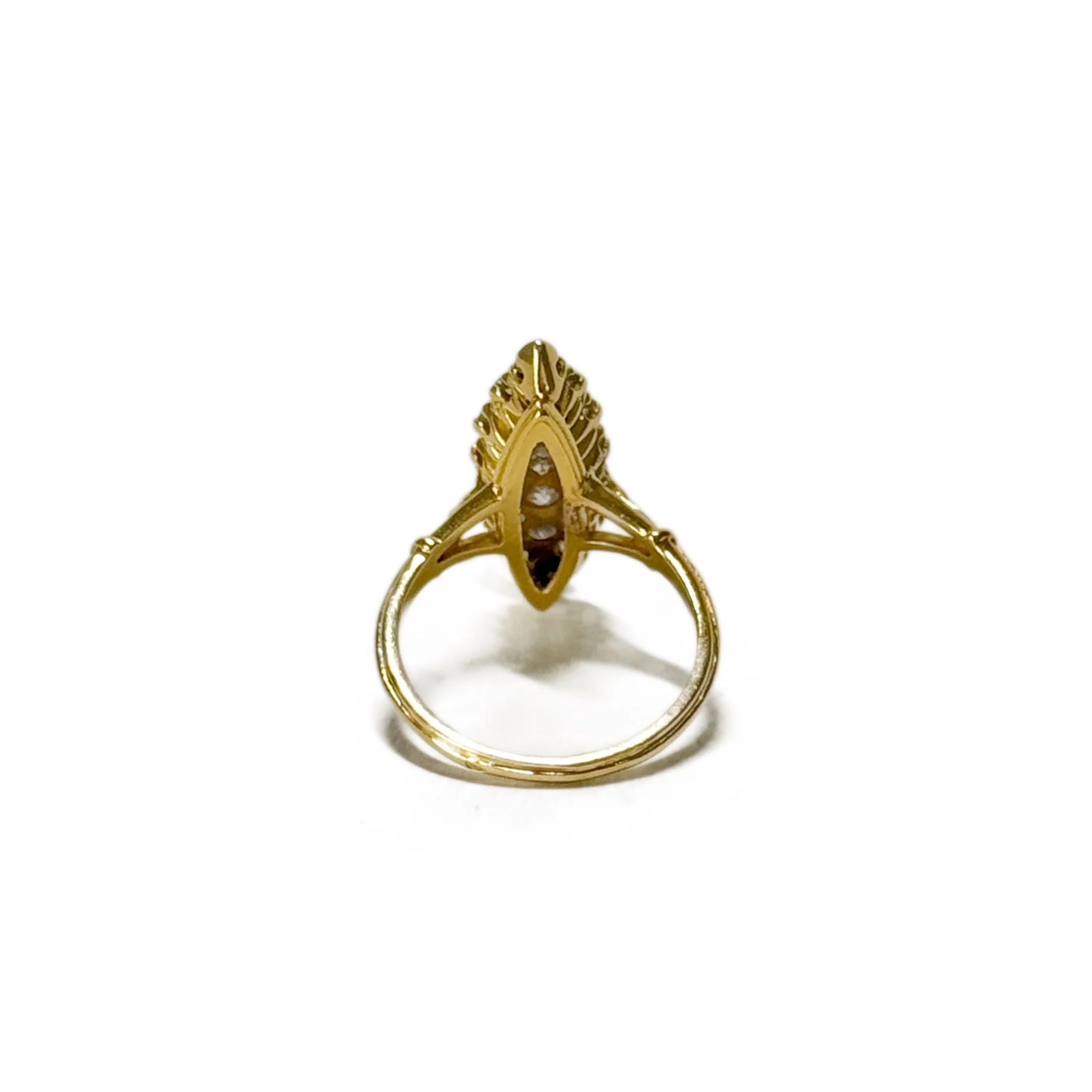 Ring marquise in yellow gold and diamonds. - Image 5