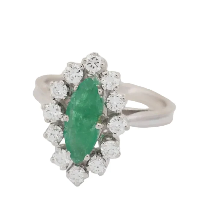 Marquise ring in white gold, emerald and diamonds - Image 3
