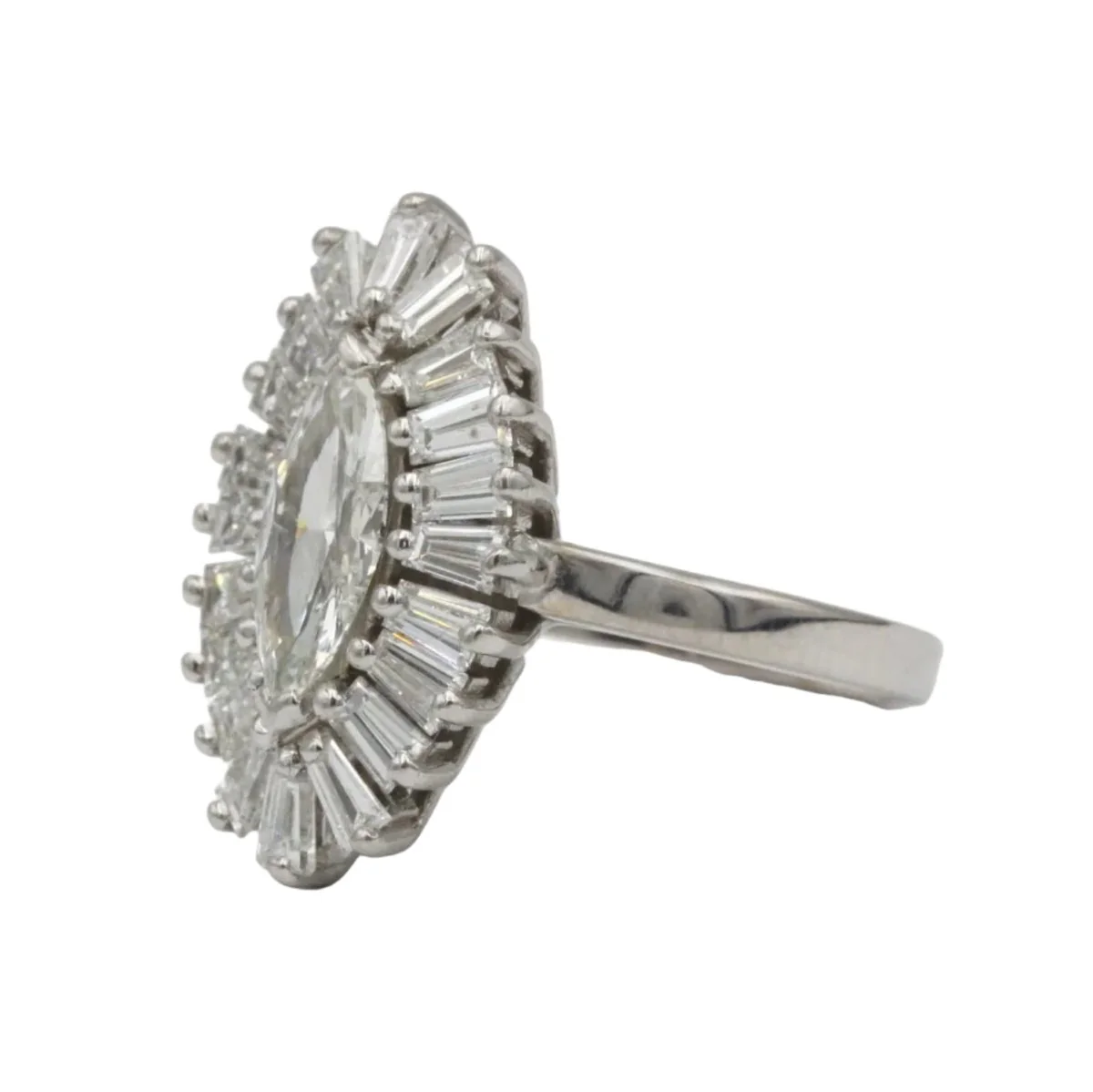 Ring Marquise in white gold and diamonds - Image 2