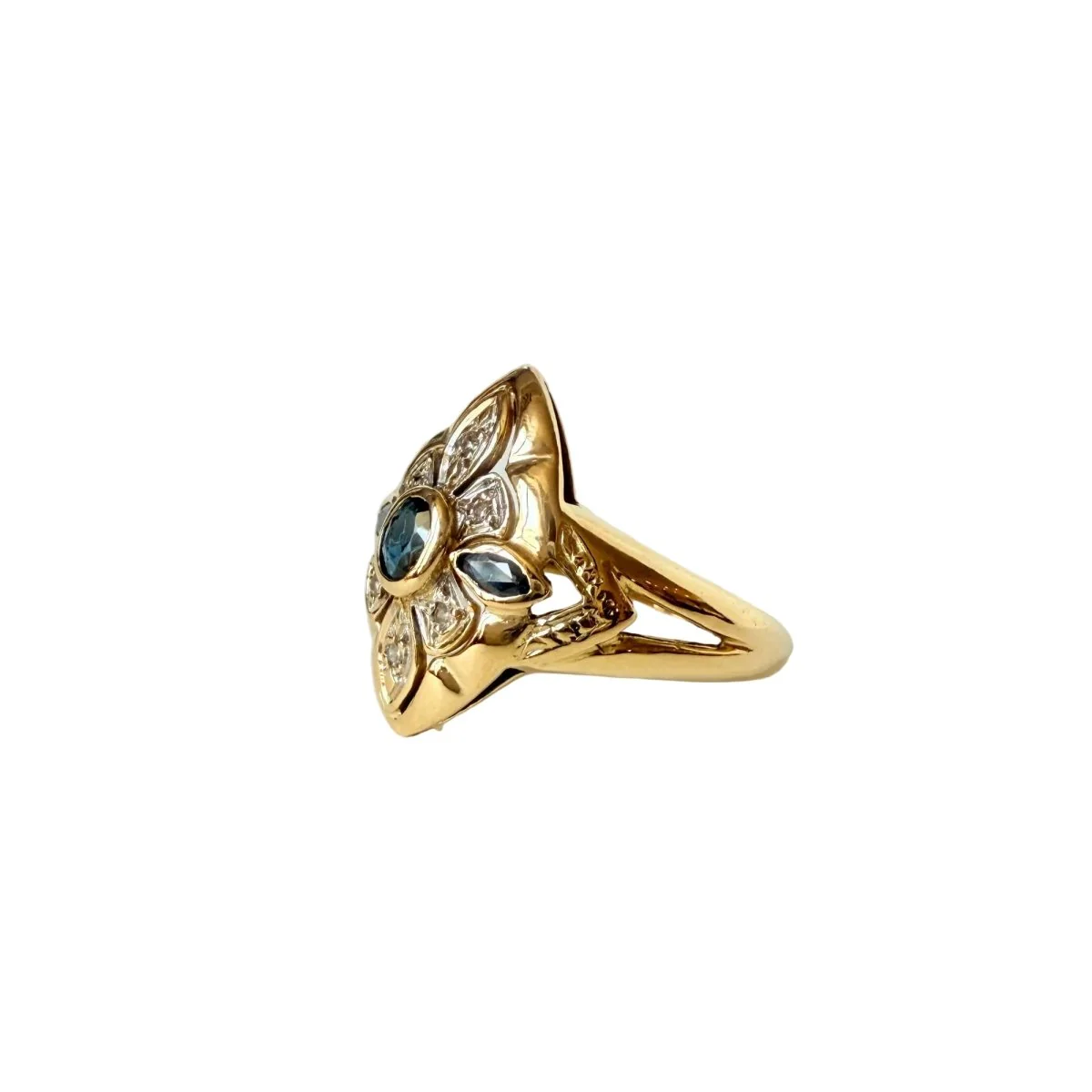 Marquise Ring in yellow gold, white gold, sapphire, and diamonds - Image 3