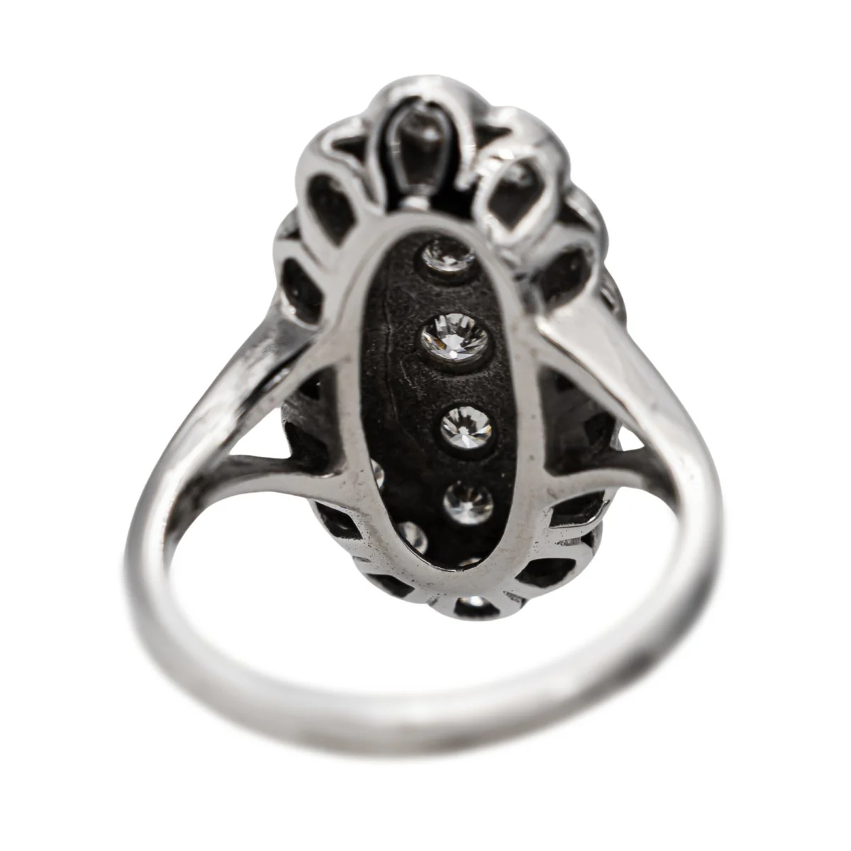 Marquise Ring in White Gold and Diamond - Image 5