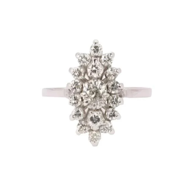 Ring marquee white gold diamonds