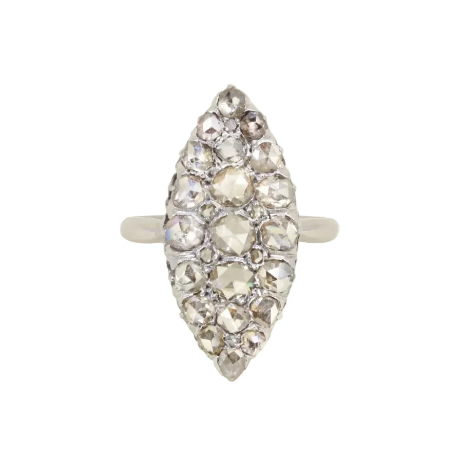 Ring marquise in white gold diamonds