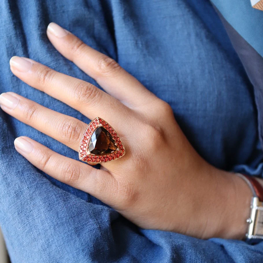 MAUBOUSSIN "Subtile ecstasy" ring in pink gold, smoky quartz, sapphires and diamond - Image 2