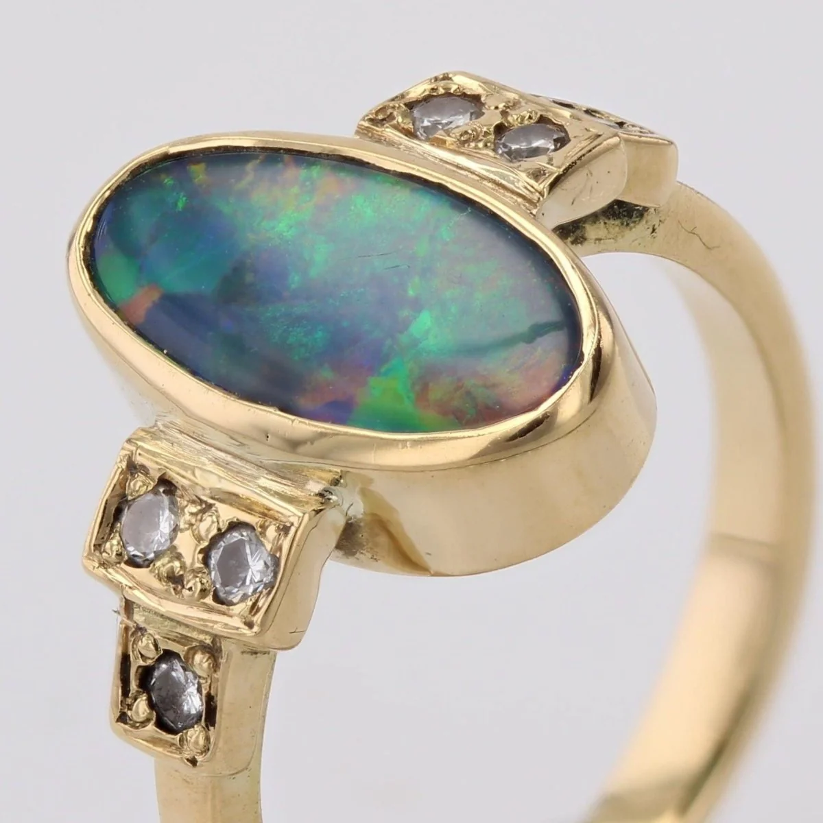 Marquise ring in yellow gold, opal and diamonds - Image 4
