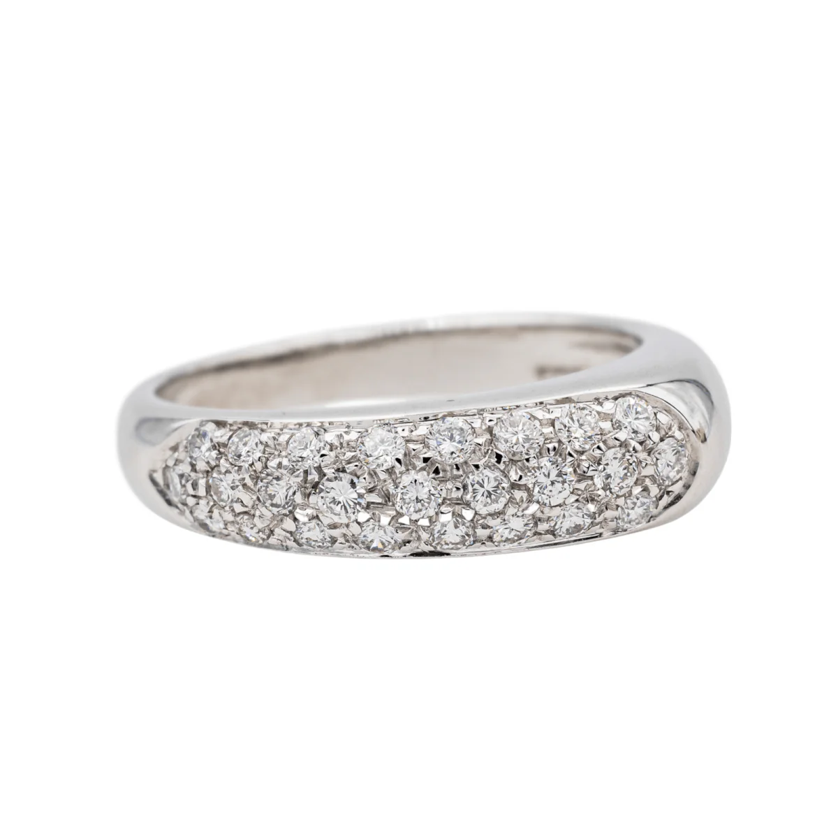 Ring at white gold and diamonds